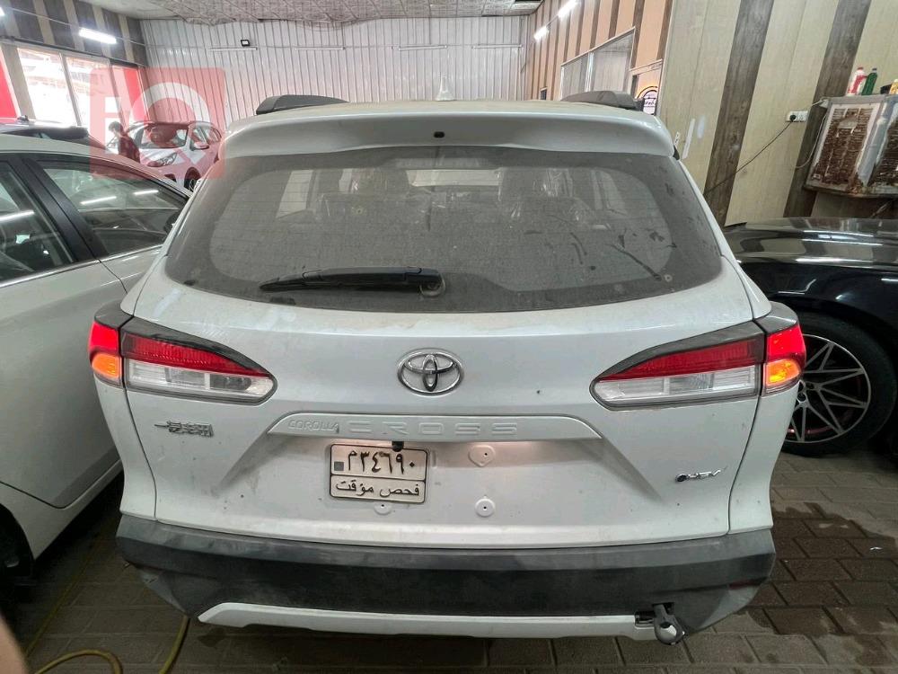 تۆیۆتا کۆرۆلا کرۆس